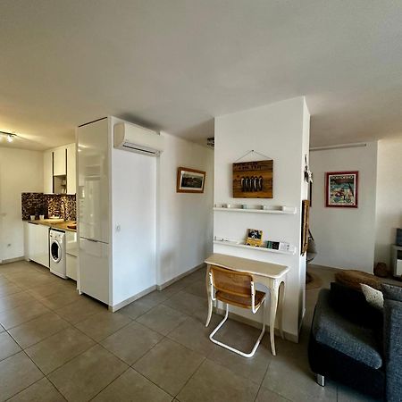 Cassis Village Options Parking And Baby 外观 照片