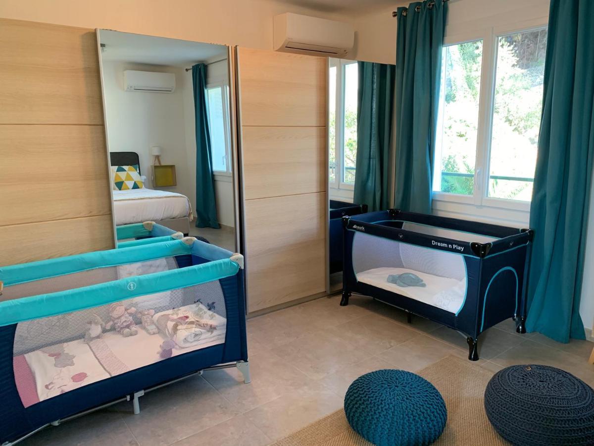 Cassis Village Options Parking And Baby 外观 照片