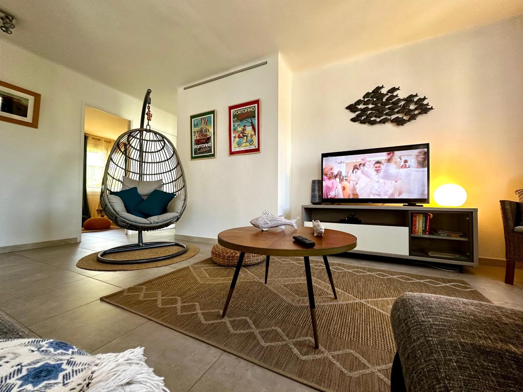 Cassis Village Options Parking And Baby 外观 照片