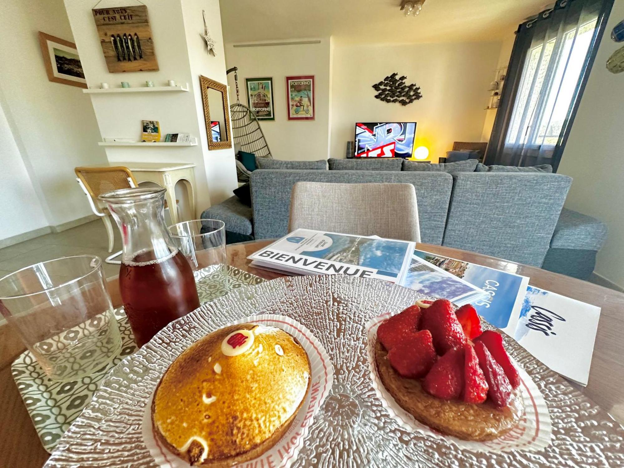 Cassis Village Options Parking And Baby 外观 照片